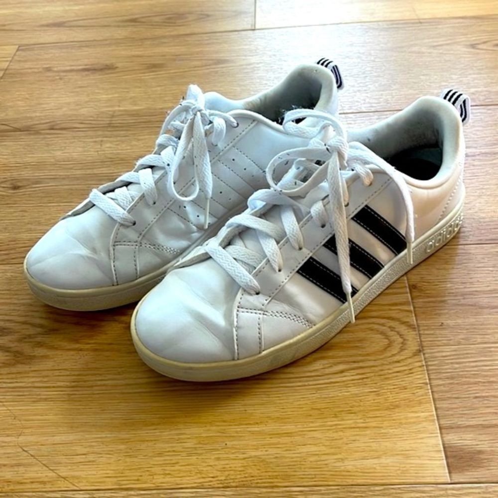 Adidas Womens Fashion Sneakers Sz 7 Black and White